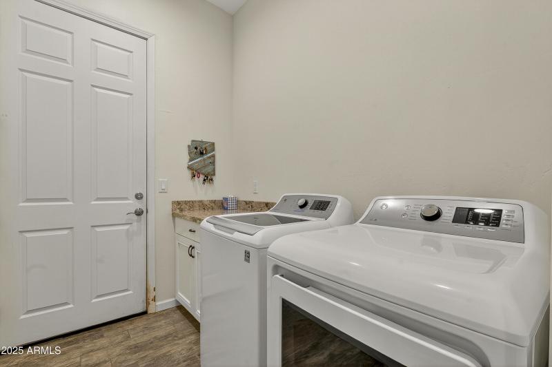 2868 W Highland Meadows Dr