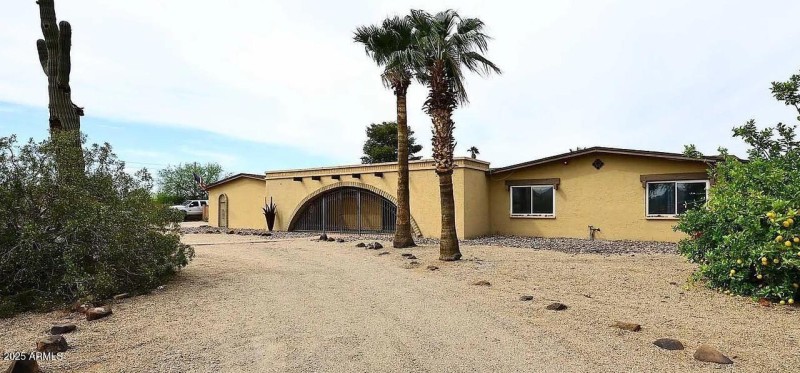 Driveway off frontage road