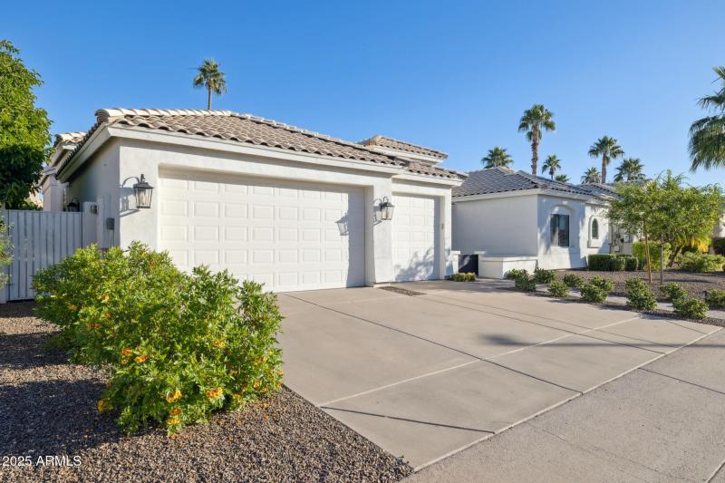 2-web-or-mls-8894-e-wood-dr