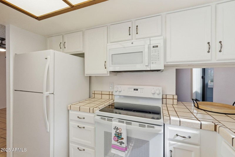 kitchen newer appliances