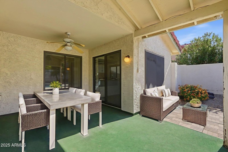 back patio virtual stage