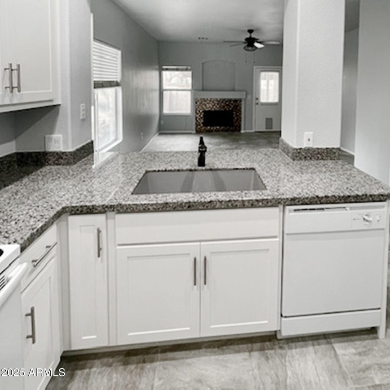 IMG_4948.jpg - modified