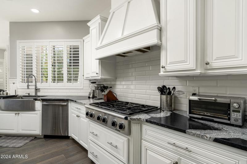 8685 E ASTER Dr (8 of 38)