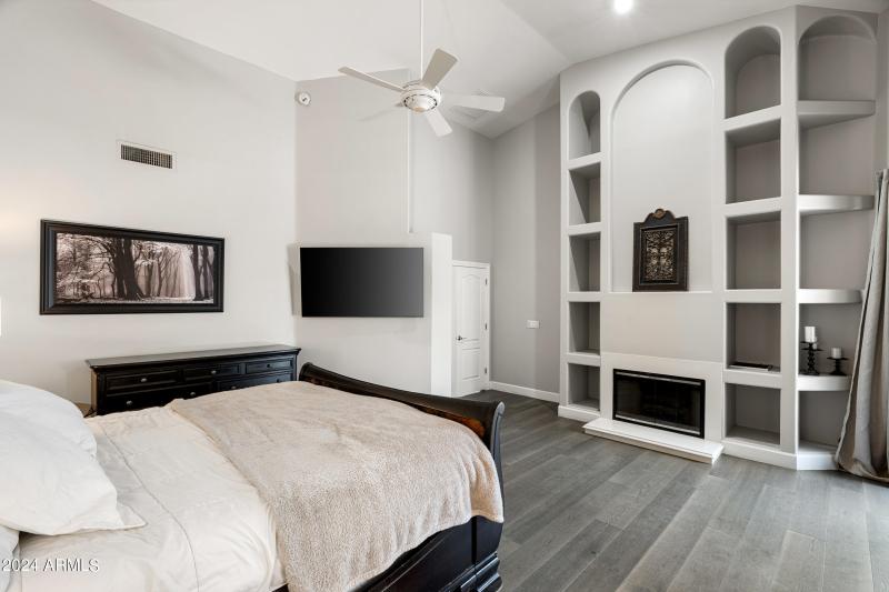 8685 E ASTER Dr (17 of 38)