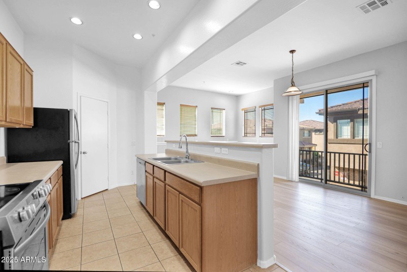 11-web-or-mls-P1348518