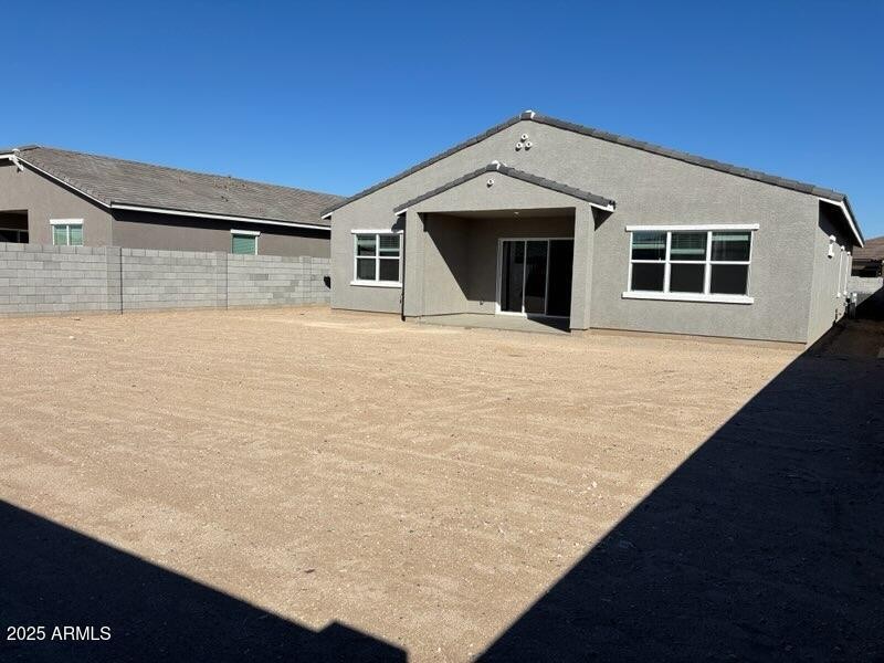 17613 W MARIPOSA Drive