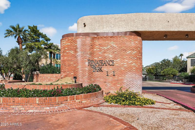 Renaissance Park Entrance