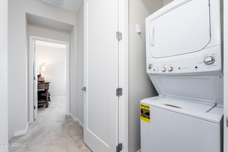 724 E Lark St UNIT 102 - 21