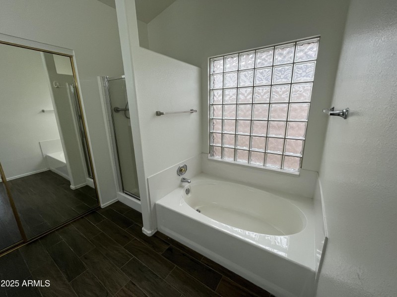 A1EB4CE4-F012-4390-A494-F901F737A963