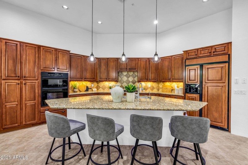 Kitchen Space Galore!!