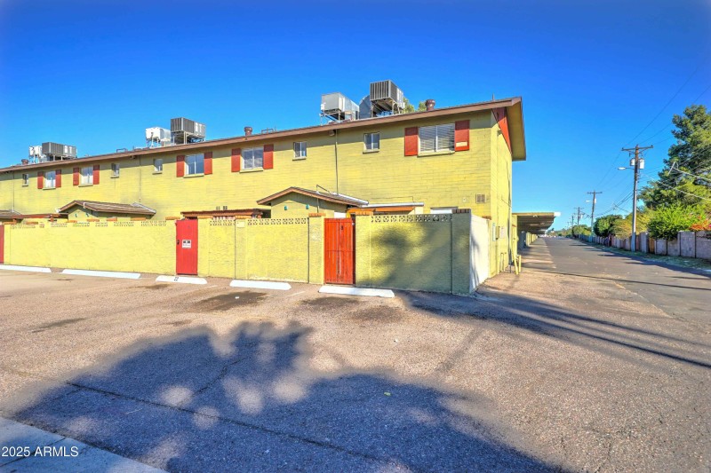 4615 N 39th Ave #8-2