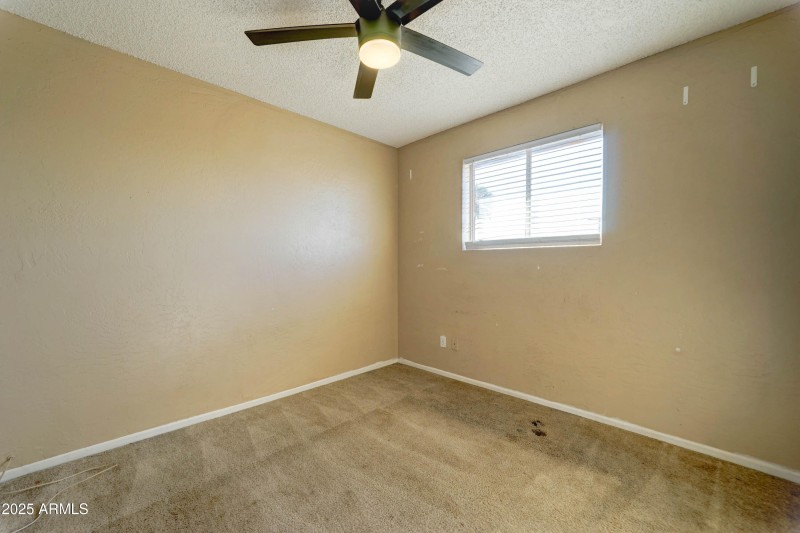 4615 N 39th Ave #8-13