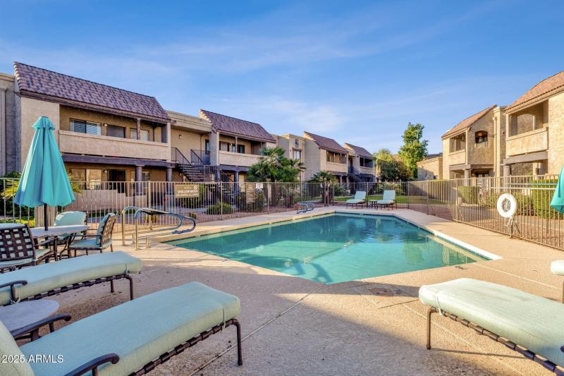 42-web-or-mls-5995-n-78th-st-1100