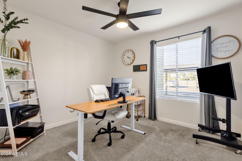 21-web-or-mls-5995-n-78th-st-1100