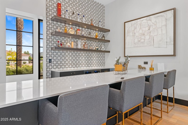 9-web-or-mls-6324-e-cochise-rd