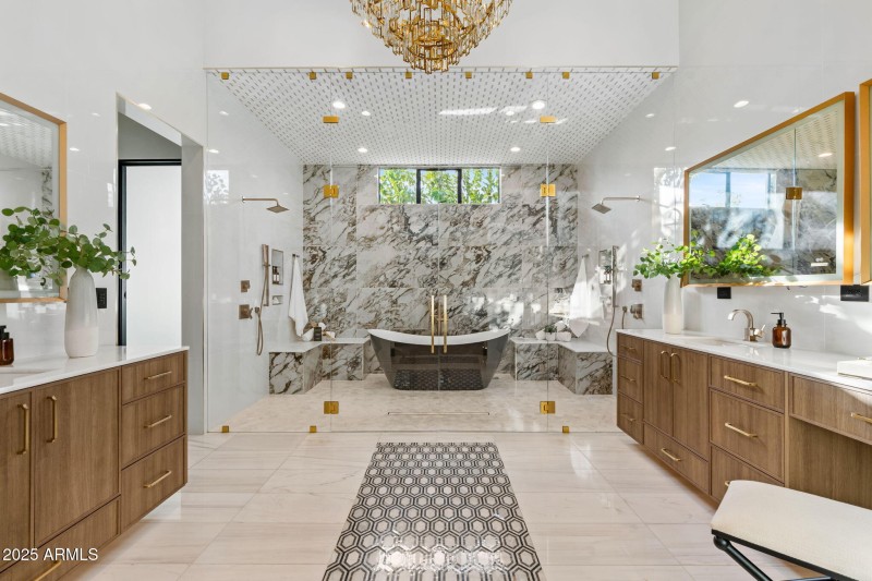 25-web-or-mls-6324-e-cochise-rd