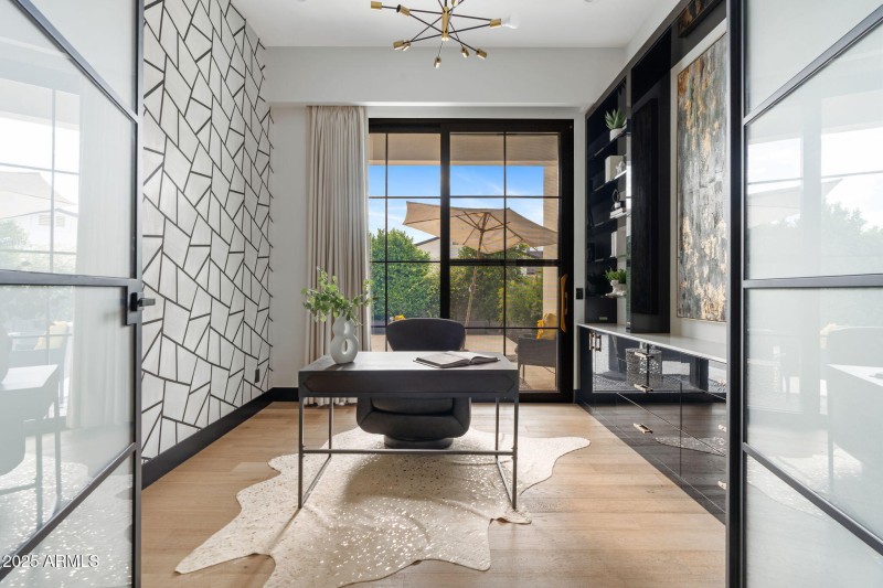 30-web-or-mls-6324-e-cochise-rd