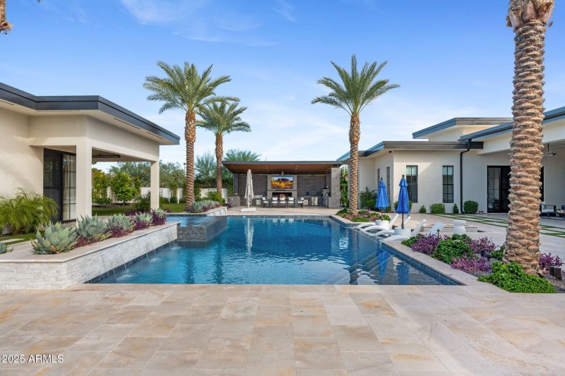 45-web-or-mls-6324-e-cochise-rd