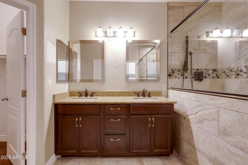 17391 W Fetlock Trail-4