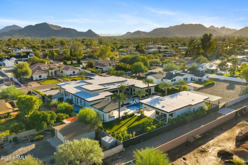 77-web-or-mls-6324-e-cochise-rd