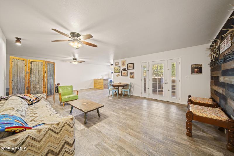 3555 W Stafford Rd00038