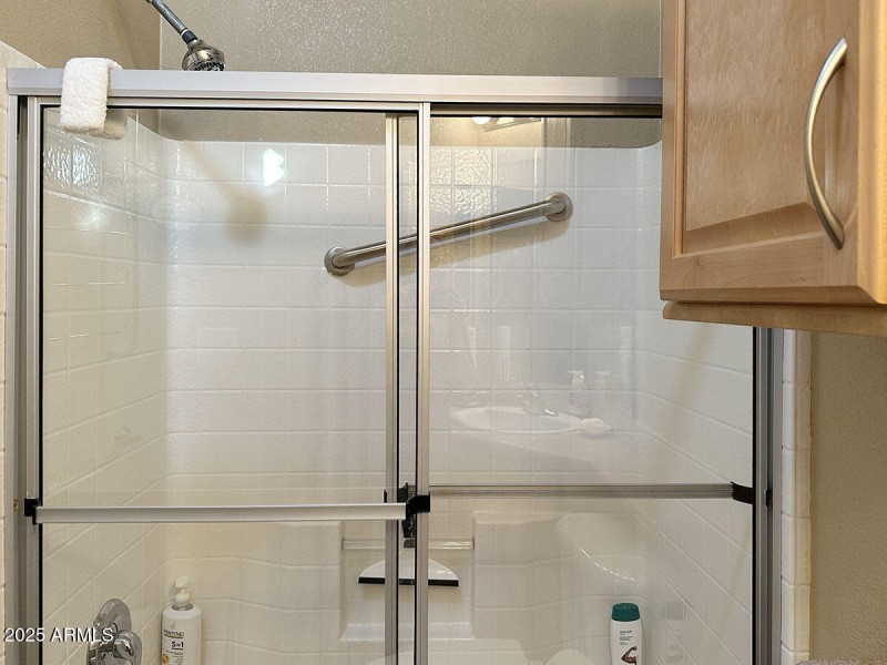 GV345 TUB SHOWER