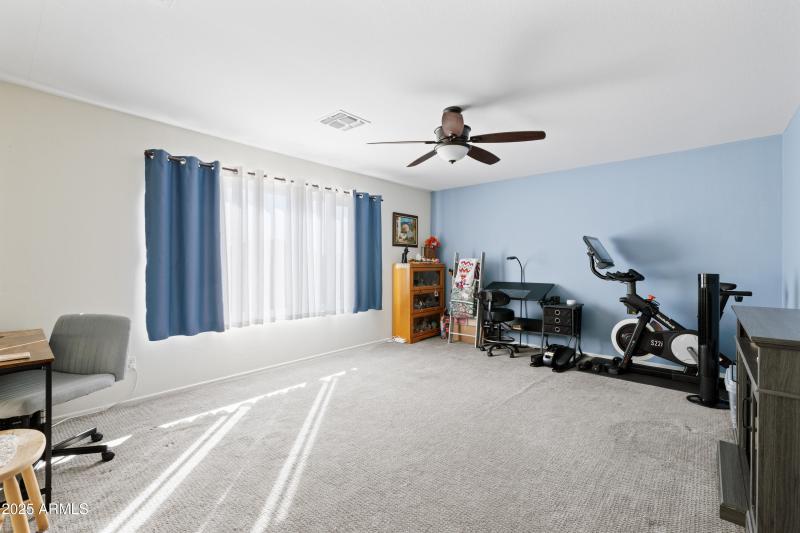 3951 E Cullumber St_16