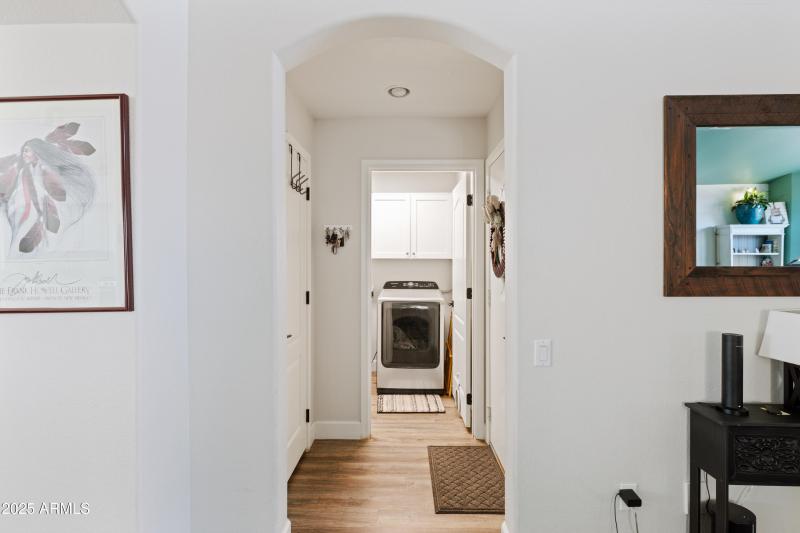 3951 E Cullumber St_19