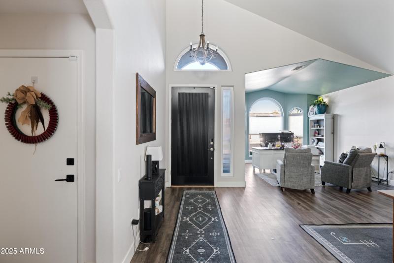 3951 E Cullumber St_20