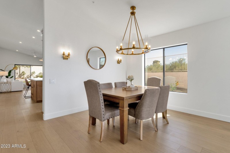 11-web-or-mls-7392-e-adele-ct