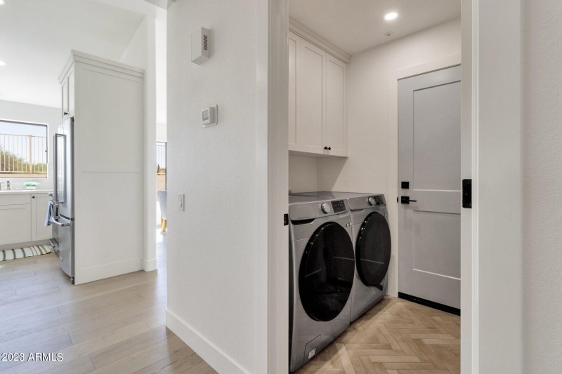 32-web-or-mls-7392-e-adele-ct