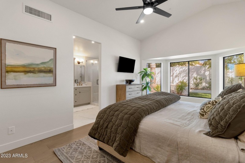 26-web-or-mls-7392-e-adele-ct