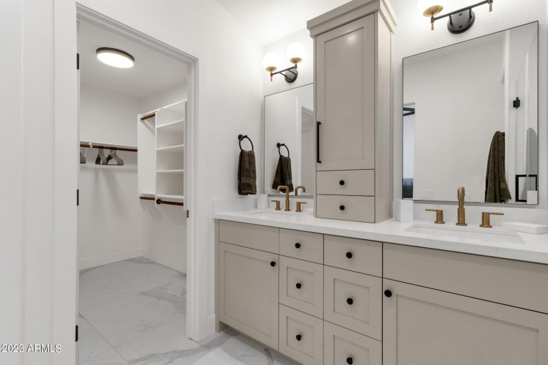 30-web-or-mls-7392-e-adele-ct