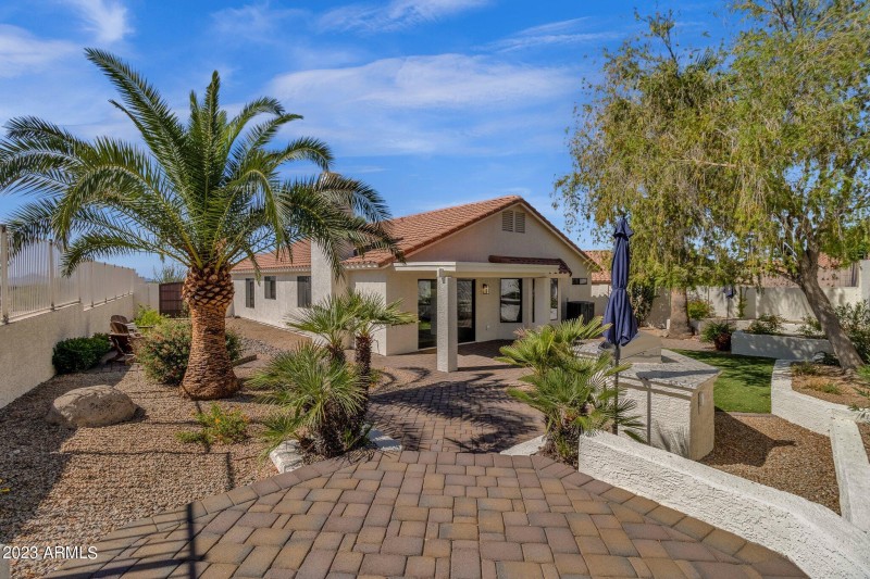 43-web-or-mls-7392-e-adele-ct