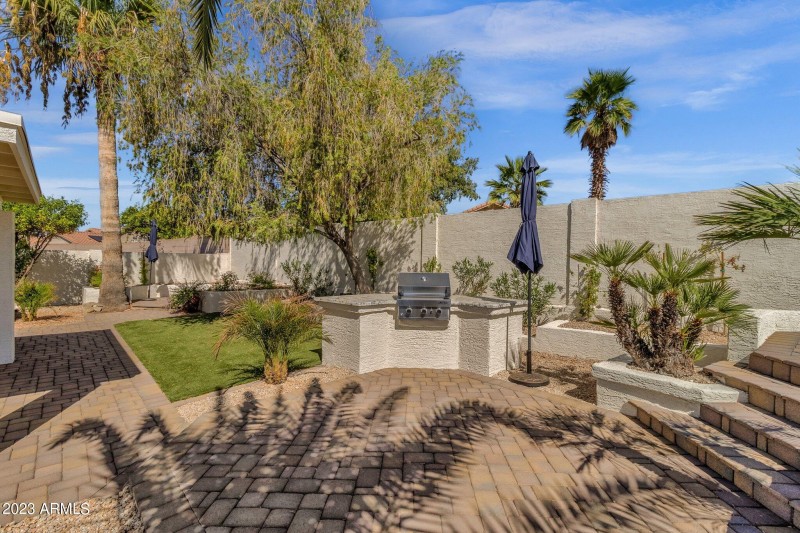 41-web-or-mls-7392-e-adele-ct