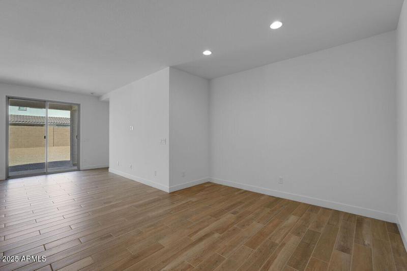 hj-az-phoenix-asante-discovery-quartz-lo