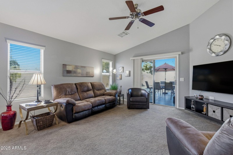 13-web-or-mls-19589 N Portarosa Ct-13