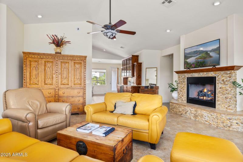 8526 W Calle Lejos Peoria - 235