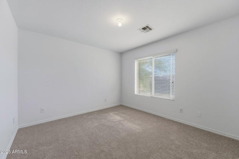 38-web-or-mls-43226 W Kimberly St-38