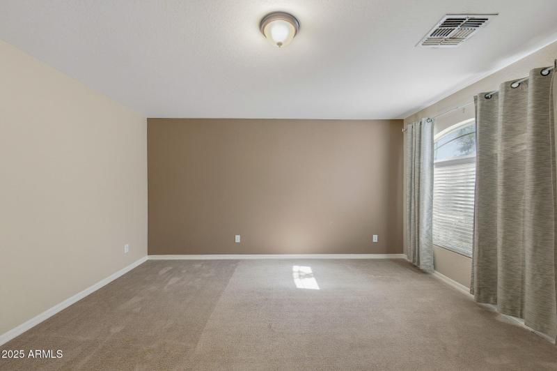 42-web-or-mls-43226 W Kimberly St-42