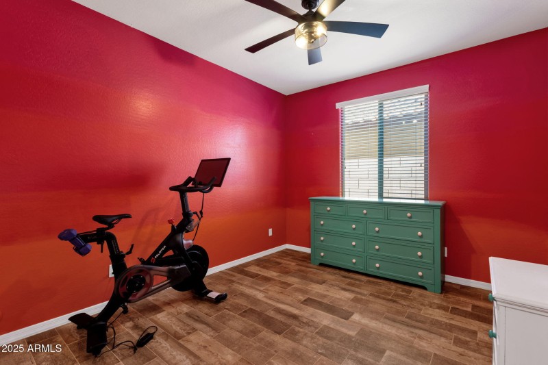 9-web-or-mls-2947-e-saltsage-dr