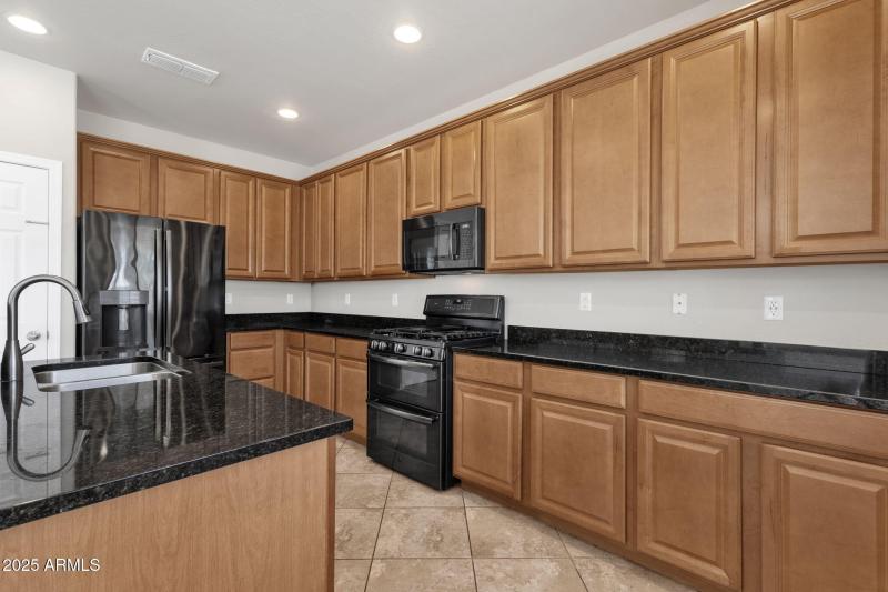 15-web-or-mls-2947-e-saltsage-dr