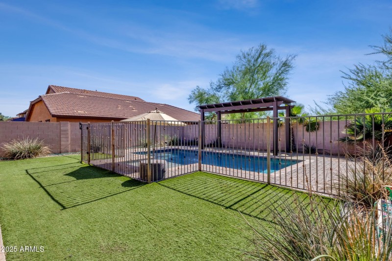 44-web-or-mls-2947-e-saltsage-dr