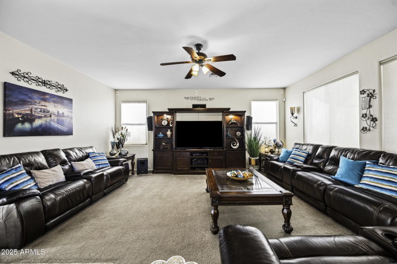 41209 W Hayden Dr-21