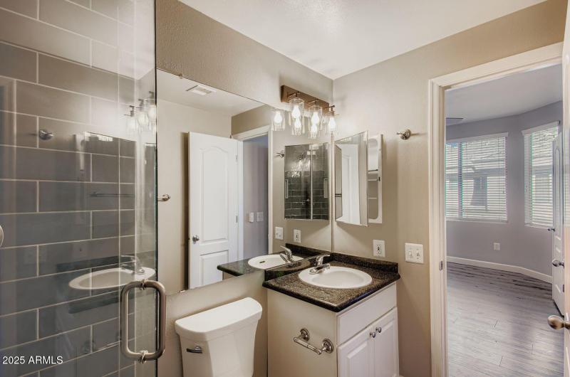 4343 N 21st St 213 - Web Quality - 010 -