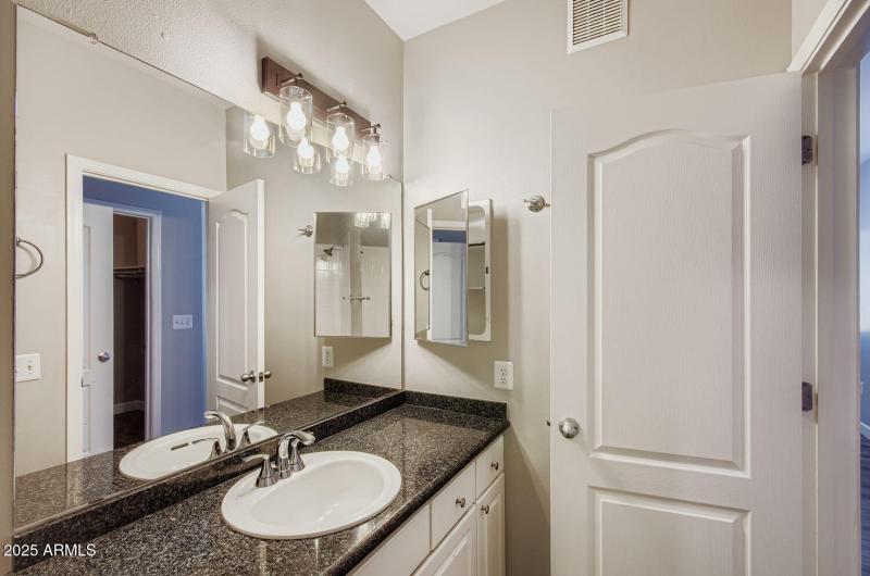 4343 N 21st St 213 - Web Quality - 021 -