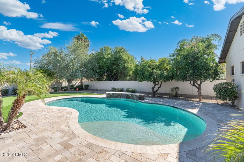 43-web-or-mls-DSC08212-HDR-Edit