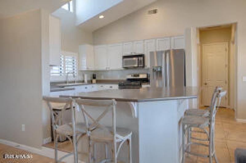 20251022234237370990000000