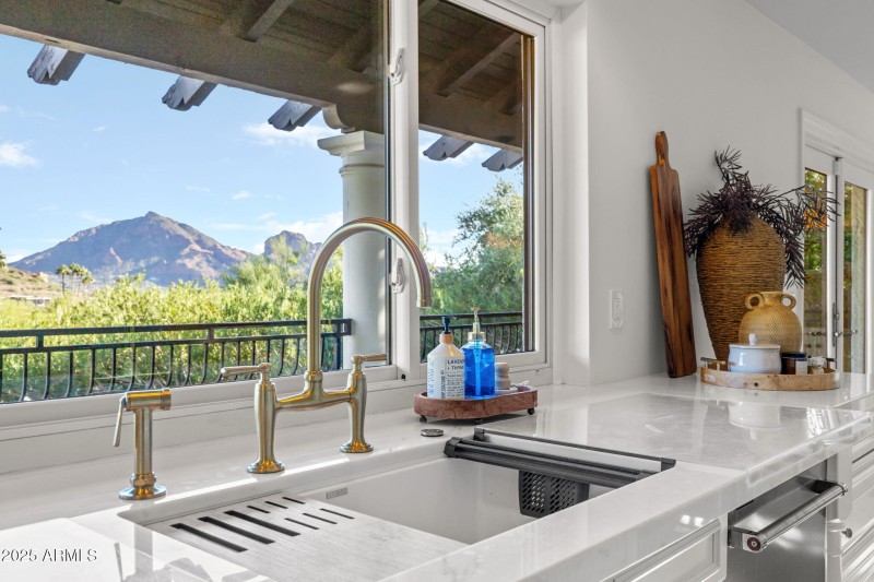 X4801 E Moonlight Way - 478