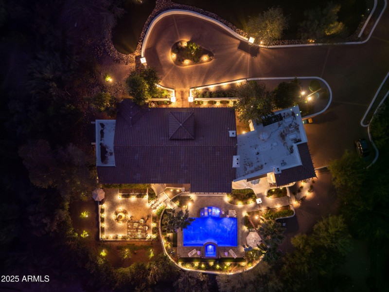 4801 E Moonlight Way - 903